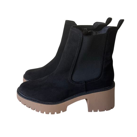 NWT Universal Thread Crispin Black Chelsea Boots Womens 10 - Picture 1 of 7